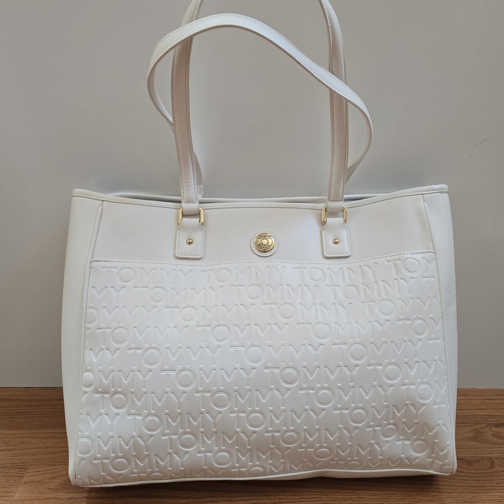 Tommy Hilfiger White Embossed Logo Tote Bag Gold Hardware 69J8462 100 YBH NEW